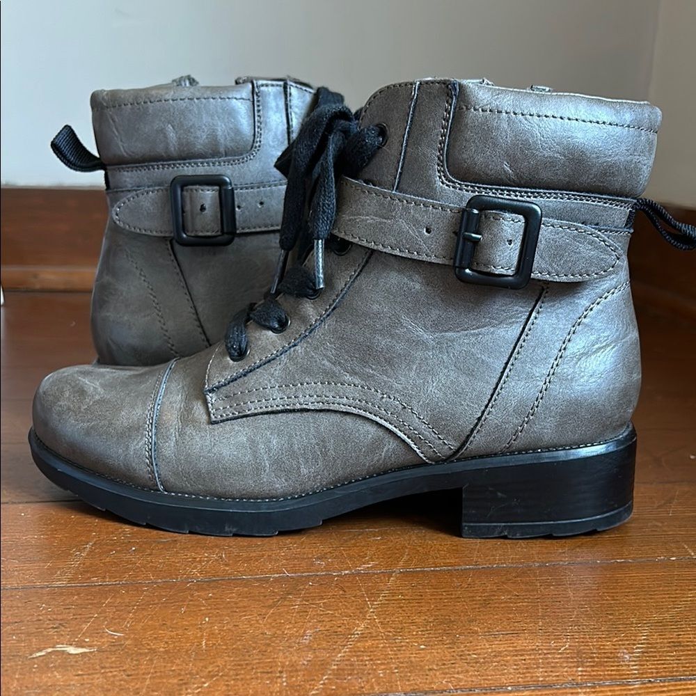 Madden Girl Gun Metal Gray Combat Ankle Boots. Size 7